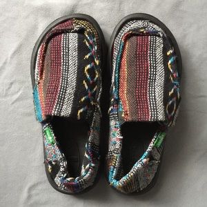 NWOT Sanuk Donny Chill Slip-On